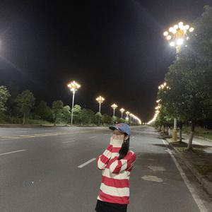 国模艾小青自慰高潮
